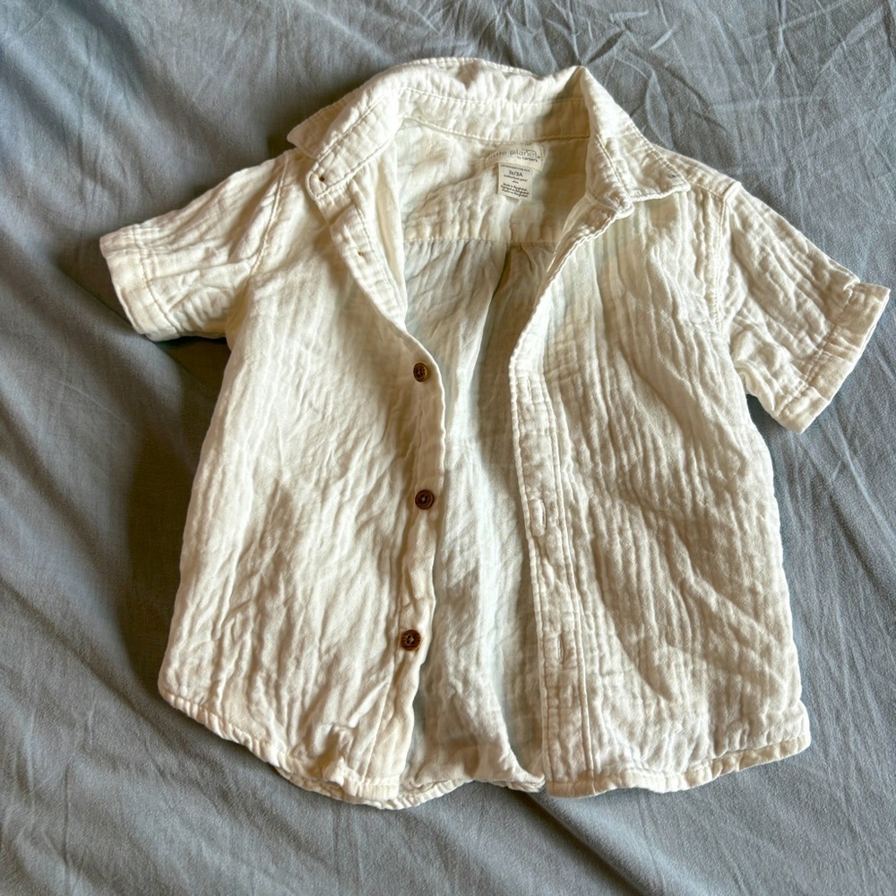 Little Planet by Carters Organic Cotton White button up shirt collared size 3T